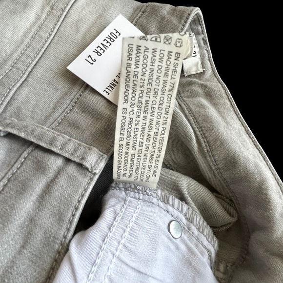 𝅺Forever 21 Low Rise Ankle Women’s Jeans • NWT • Size: 28​ - Picture 6 of 12